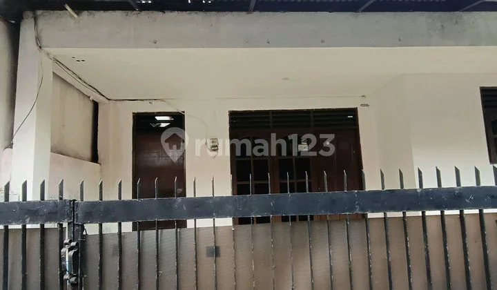 Rumah bisa Kantor dan Mess di Tebet