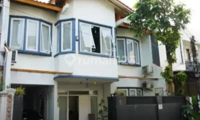 Nice 2-Story House in Tebet, 2-Car Road