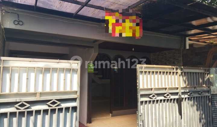 Rumah Nyaman dan Tenang di Tebet