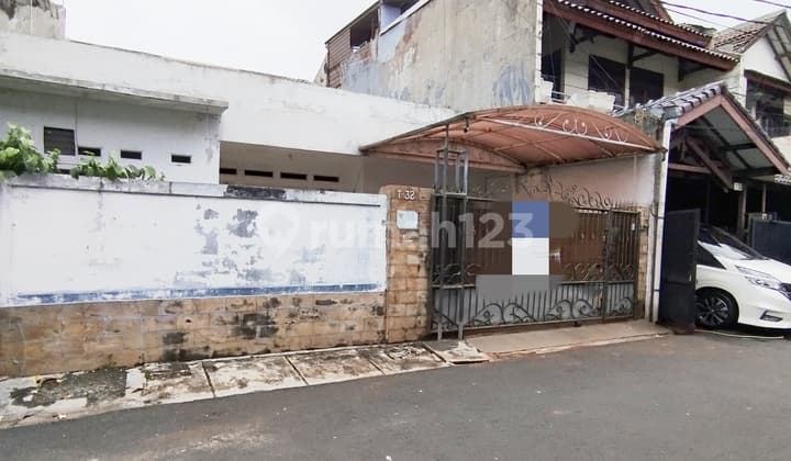 Ruman Akses Jalan 2 Mobil Di Kebon Baru Tebet