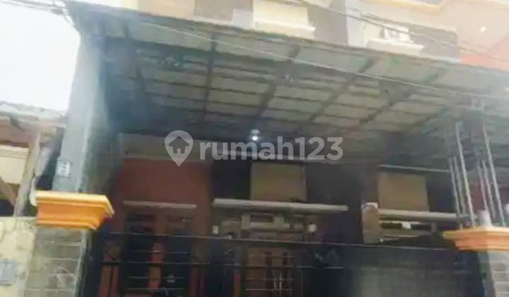 Rumah Minimalis 2 Lantai di Tebet