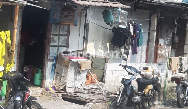 Tanah bonus rumah lama lt546m2,shm,jalan 2 mobil,Cocok kos2an,kantor dll,Tanah bisa tembus 2jalan