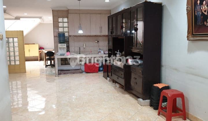 RUMAH LAMA 2 LANTAI, LB 162M2, SHM, JALAN 2 MOBIL, COCOK KOS2AN, RUMAH DLL