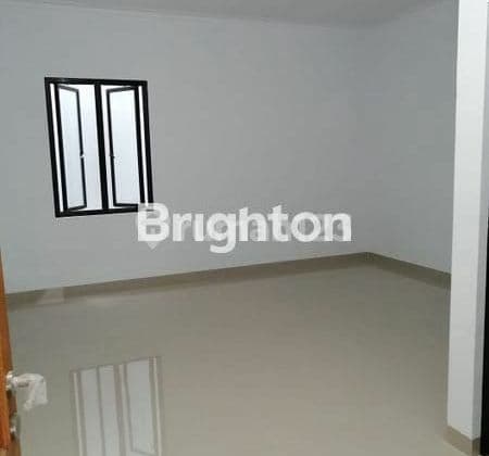 3-STORY NEW HOUSE, LB 195M2, CERTIFICATE, LUCKY, 2-CAR ROAD, 1-CAR GARAGE, SUITABLE FOR RENTAL, HOUSES ETC. A STEP AWAY, MARKET AND MALL.