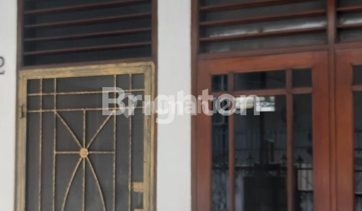 NICE 2 1/2-STORY HOUSE, HOOK, SIZE 11X12, LUCKY, FLOOD-FREE, 2-CAR WIDE STREET, SUITABLE FOR BOARDING HOUSES, HOMES, A STEP AWAY FROM THE MARKET AND MALL, FURNISHED