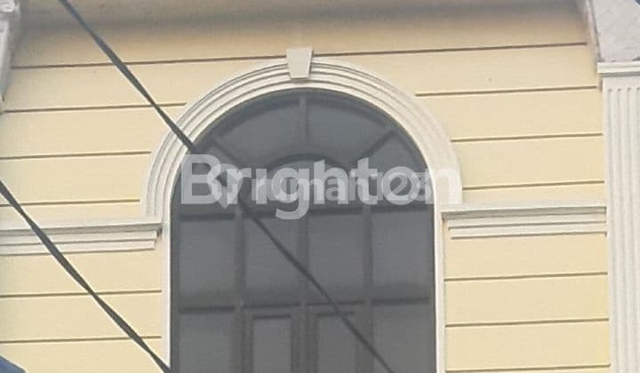 Ruko Bagus 4Lt HGB ,Jalan 2 Mobil,Parkir Luas,Selangkah Pasar dan Mall,Cocok Kantor Dll Green Ville