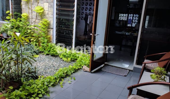 Tanah bonusRUMAH bagus, SHM, JALAN 3 MOBIL, COCOK KOS2AN, KANTOR, SELANGKAH PASAR DAN MALL