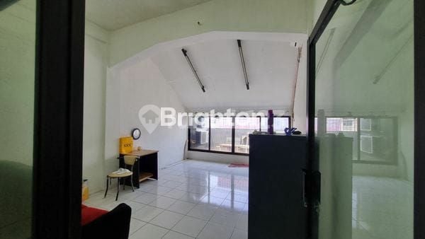 Good 3-Story Shop House Tanjung Duren.