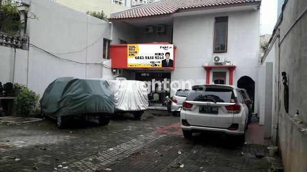 Bonus land with 2-story house and 2 stands, Tanjung Duren
