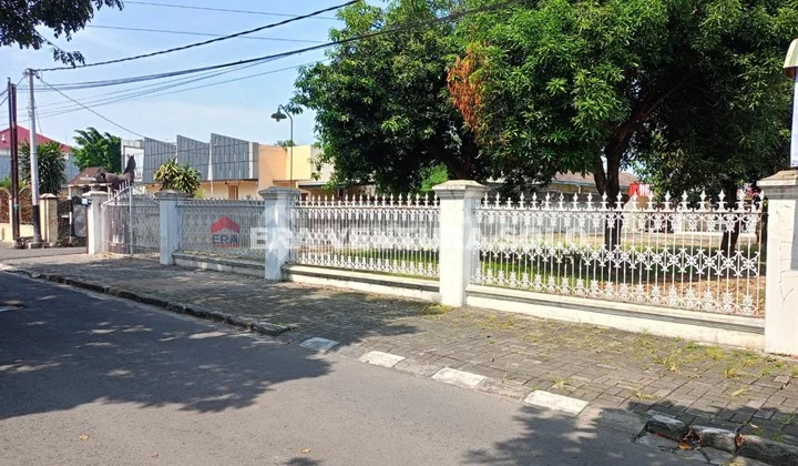 Tanah + Bangunan Strategis Tengah Kota Solo Tanah + Bangunan Strategis Tengah Kota Solo