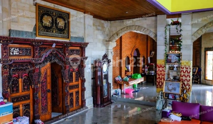 FULLY FURNISHED THREE STOREY HOUSE IN SINGARAJA