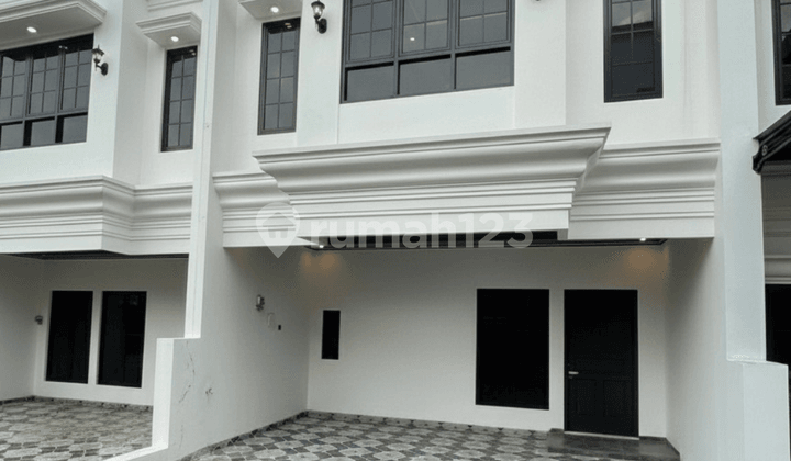 Rumah 3 Lantai Siap Huni Free Biaya Surat Dan Asuransi Di Bintaro