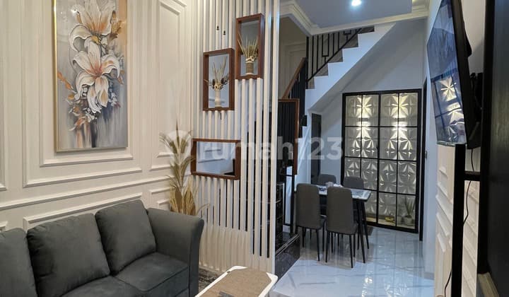 Rumah Siap Huni America Classic Free Biaya" Di Bintaro