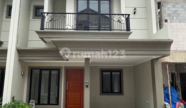 2-Story House Ready to Occupy with Full Red Brick in Bintaro