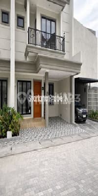Rumah 2 Lantai Siap Huni Free Biaya" Full di Bintaro