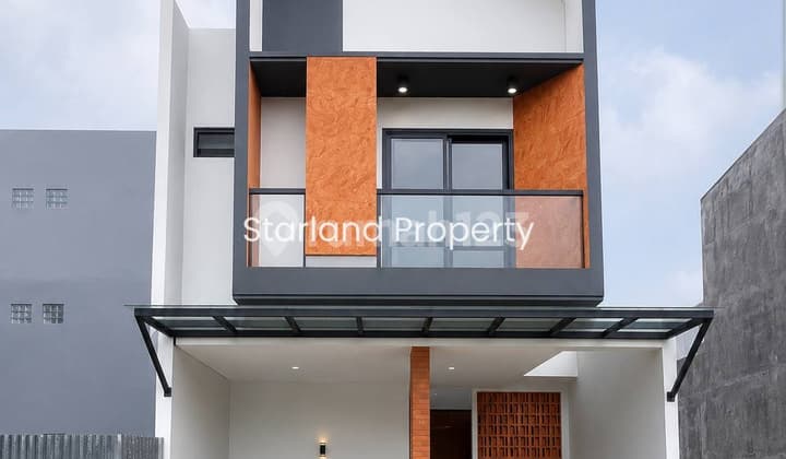 Ready-to-Occupy 2-Story House with Free Document Fees in Bintaro