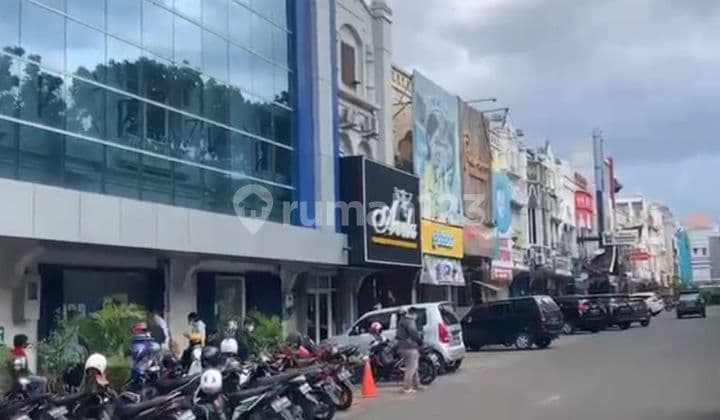Ruko 2 Lantai Bagus Hadap Jalan Utama BSD Strategis Lokasi Ramai