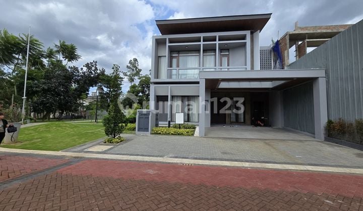 Menteng Grand Rumah Mewah 9,9m Di Central Gading Serpong