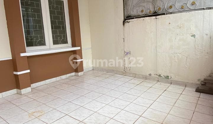 Quick Sale Ready-to-Occupy House in Sector 6 Gading Serpong