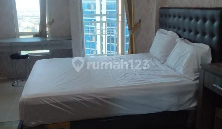 Orchard Apartment, Pakuwon Mall Type: Studio View: Pool