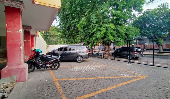 Business House in City Center, Jl Kapuas, South-Facing