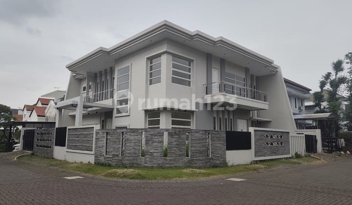 Rumah Puri Widya Kencana Citraland Garasi 1 Row Jalan 3 Mobil Ada Akses Art