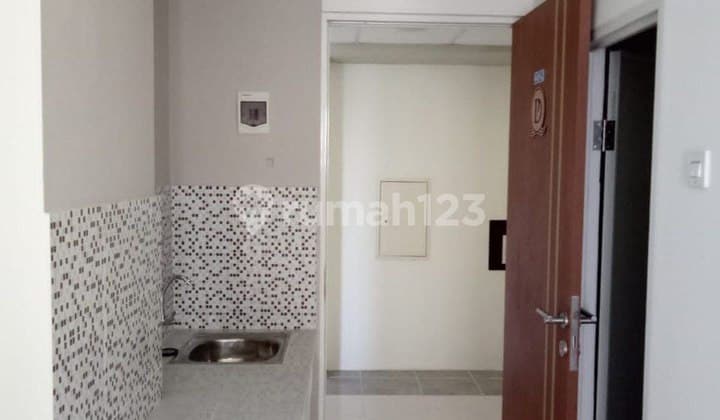 Puncak Dharmahusada B Apartment, 23rd Floor, City View, PLN 900Watt