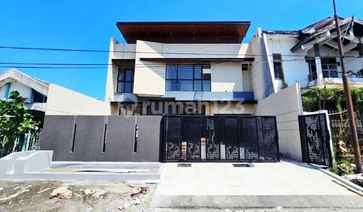 Kertajaya Indah Timur New House, Strategic, 3-Car Row Street