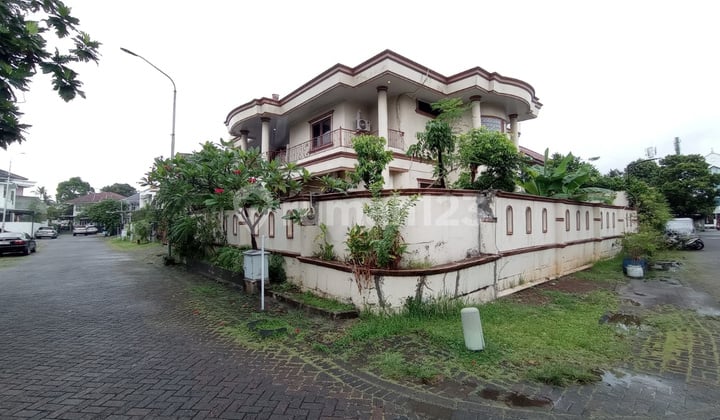 Dijual Cepat Rumah Hoek Cantik di Modernland