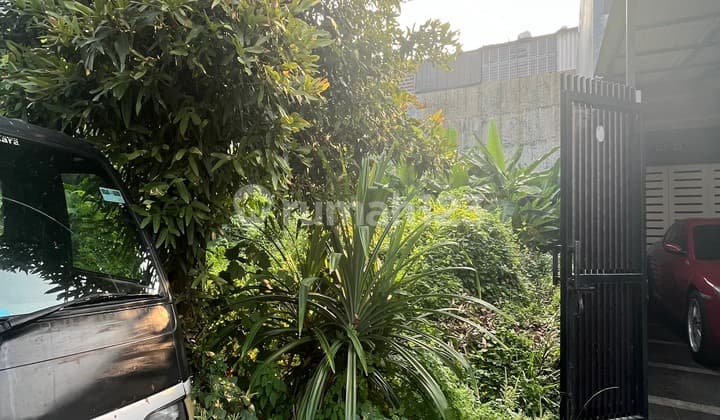 Quick Sale Beautiful Square Plot in Sector 1