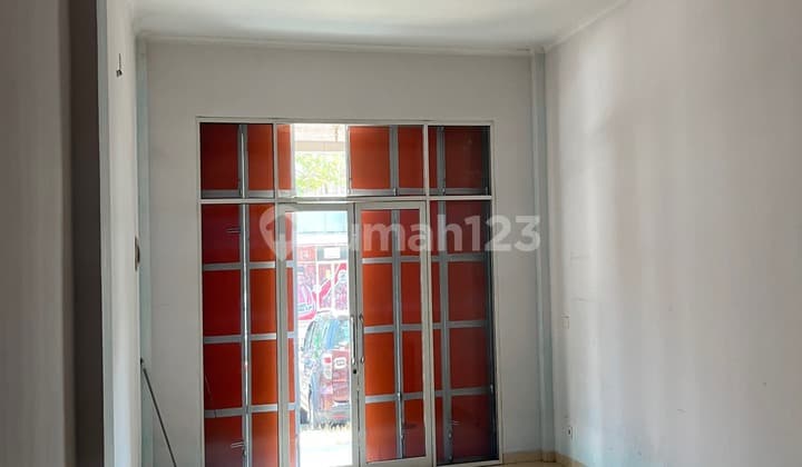 Ruko Di Alam Sutera Astc. Lokasi Strategis. Depan Mal Living Wold & Flavor Bliss. Parkiran Luas. Mudah Terjangkau Kendaraan Umum. Di Ruko Astc (Alam Sutera Town Center)