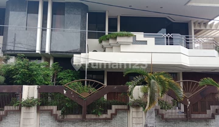 Dijual Rumah Mewah Dharmahusada Indah Timur