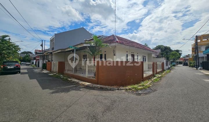 Rumah Hook Siap Huni Taman Pulo Gebang - Lantai Granit & Atap Baja Ringan