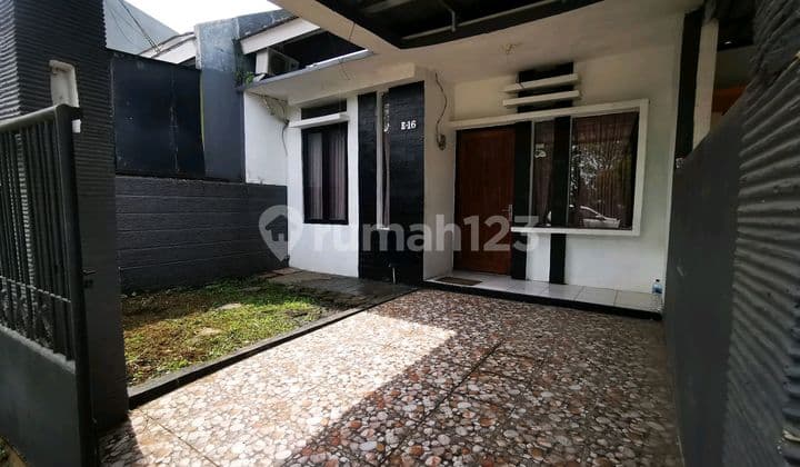 Rumah Strategis untuk Tempat Tinggal atau Kantor