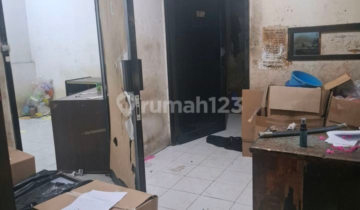 Gudang Eks Bengkel Listrik Besar Kalideres Muat 1 Mobil