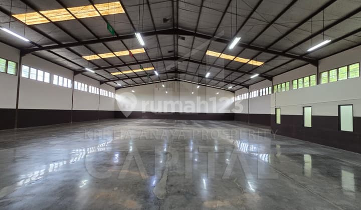 Gudang ex Garment di dekat pintu Tol Pasir Koja, Bandung