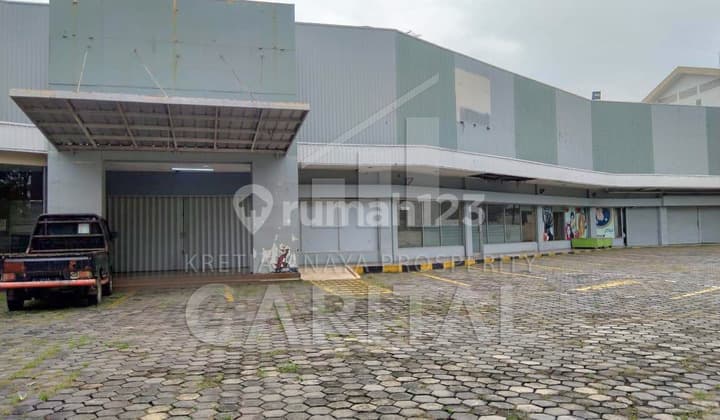 Hot Listing - Tanah & Bangunan Strategis Jalan Surapati