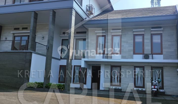 Rumah Full Furnished Dengan Taman Luas Di Area Setiabudi, Bandung