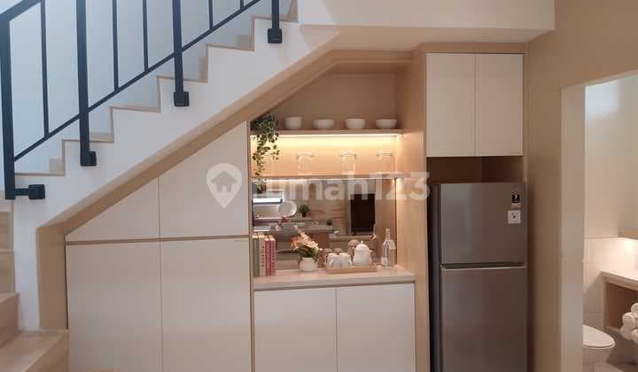 Rumah Cantik 2 Lantai Lokasi Strategis di Legok Serpong Tangerang