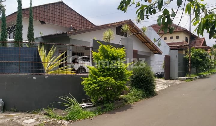 Rumah Asri Bikin Hati Jadi Hepi di Area Sarijadi Ga Jauh Dari Setiabudi Bandung Utara
