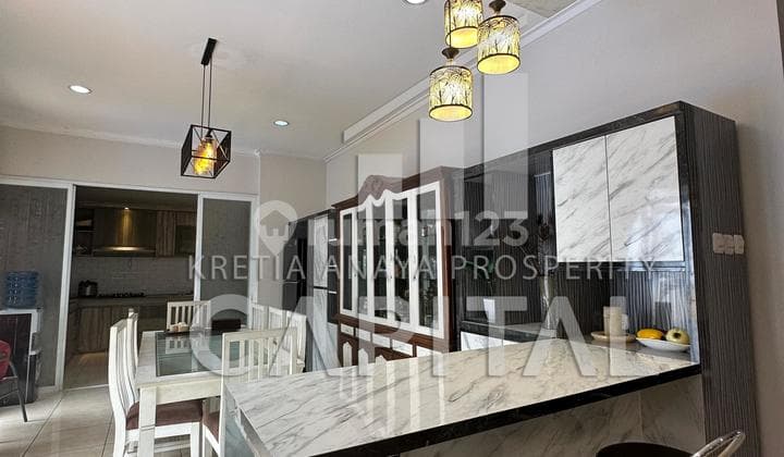 Harga Special Rumah Keren Fully Furnished Dilengkapi Kolam Renang di Kota Baru Parahyangan Tatar Ratnasasih