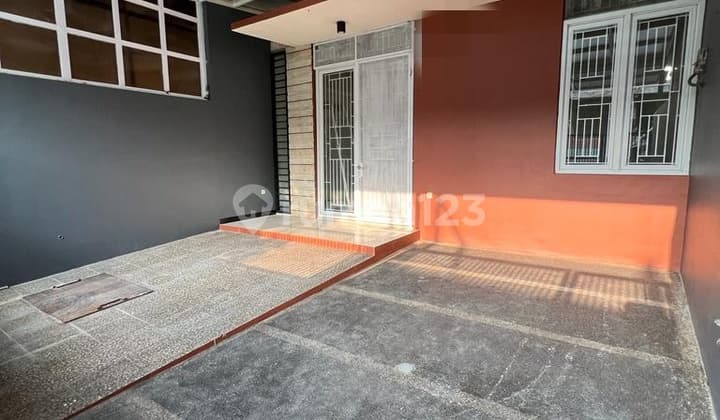 Rumah Minimalis Siap Huni Di Taman Kopo Indah 3