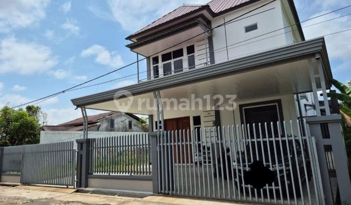 Rumah Minimalis Wonoyoso Pontianak 2 Lantai Bonus AC
