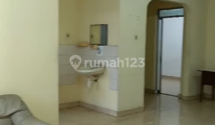 Rumah 1 1/2 Lantai Duri Kepa Hadap Selatan