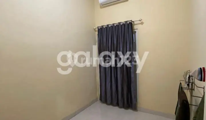 Rumah Medayu Utara Rungkut Surabaya 1 Lantai Hadap Utara