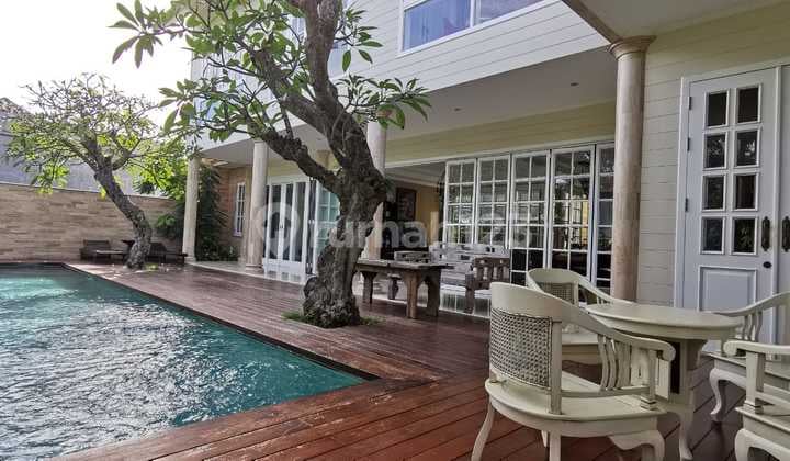 Dijual Villa Mewah 7 Kamar Private Pool Di Umalas Ho