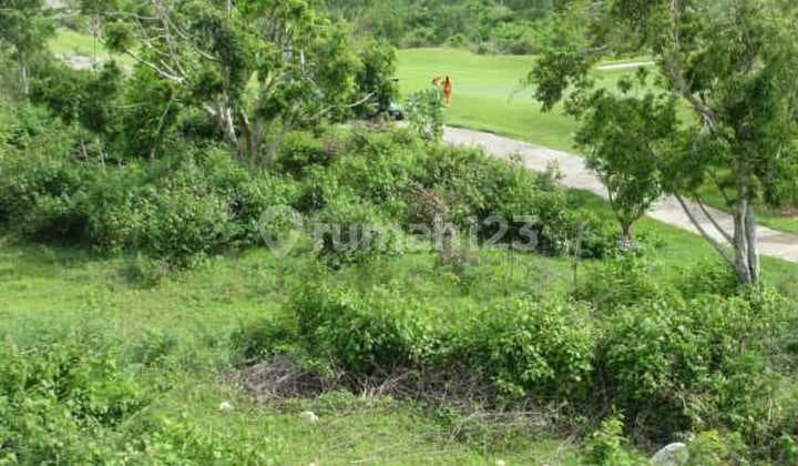 For Sale 18.1 Ares of Land with One Gate in Villa Pecatu Ajk Area