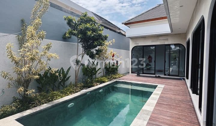 Siap Huni Private Pool Villa Dekat Pantai Berawa Ls