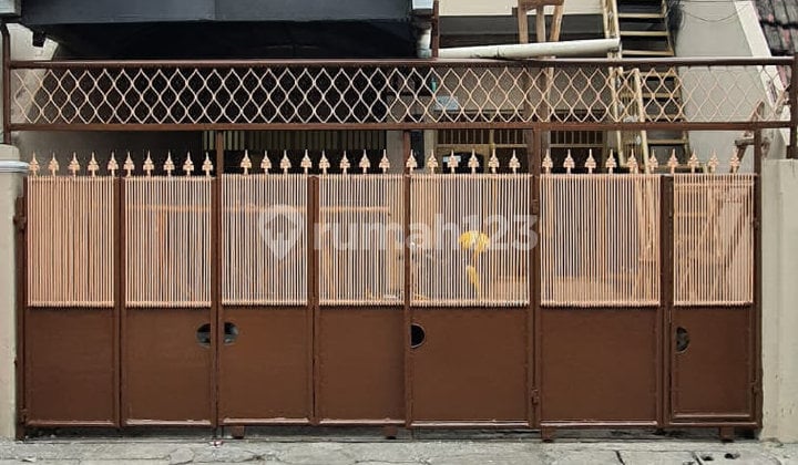 Rumah Lokasi di Jalan Raya Cempaka Putih Bebas Banjir