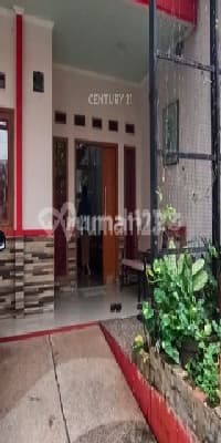 For Sale: Nice and Comfortable House in Utankayu, East Jakarta